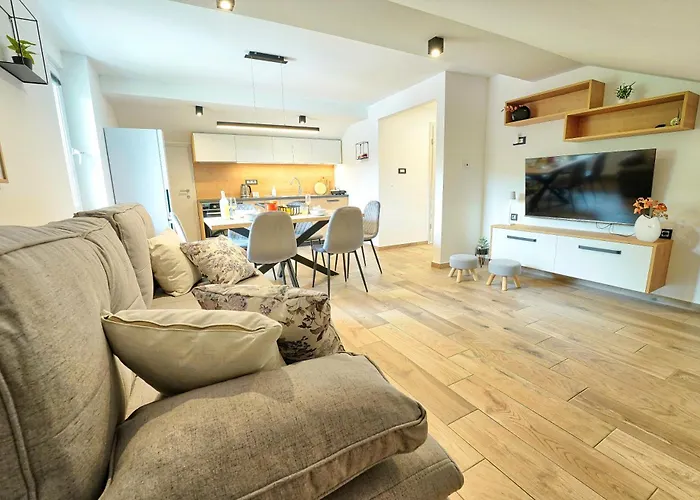 Apartments Lipa Plac