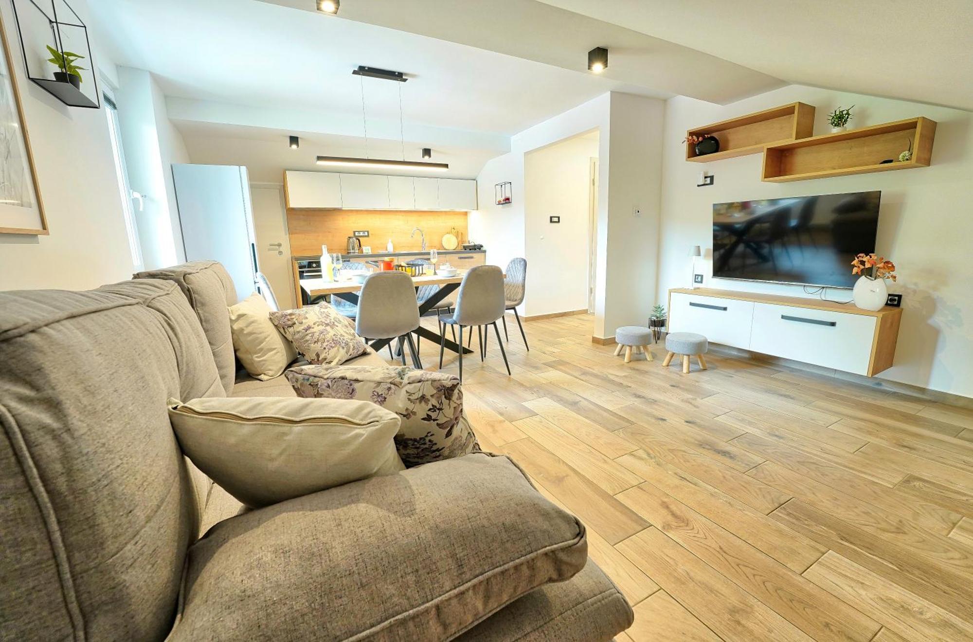 Lipa Plac Apartment *