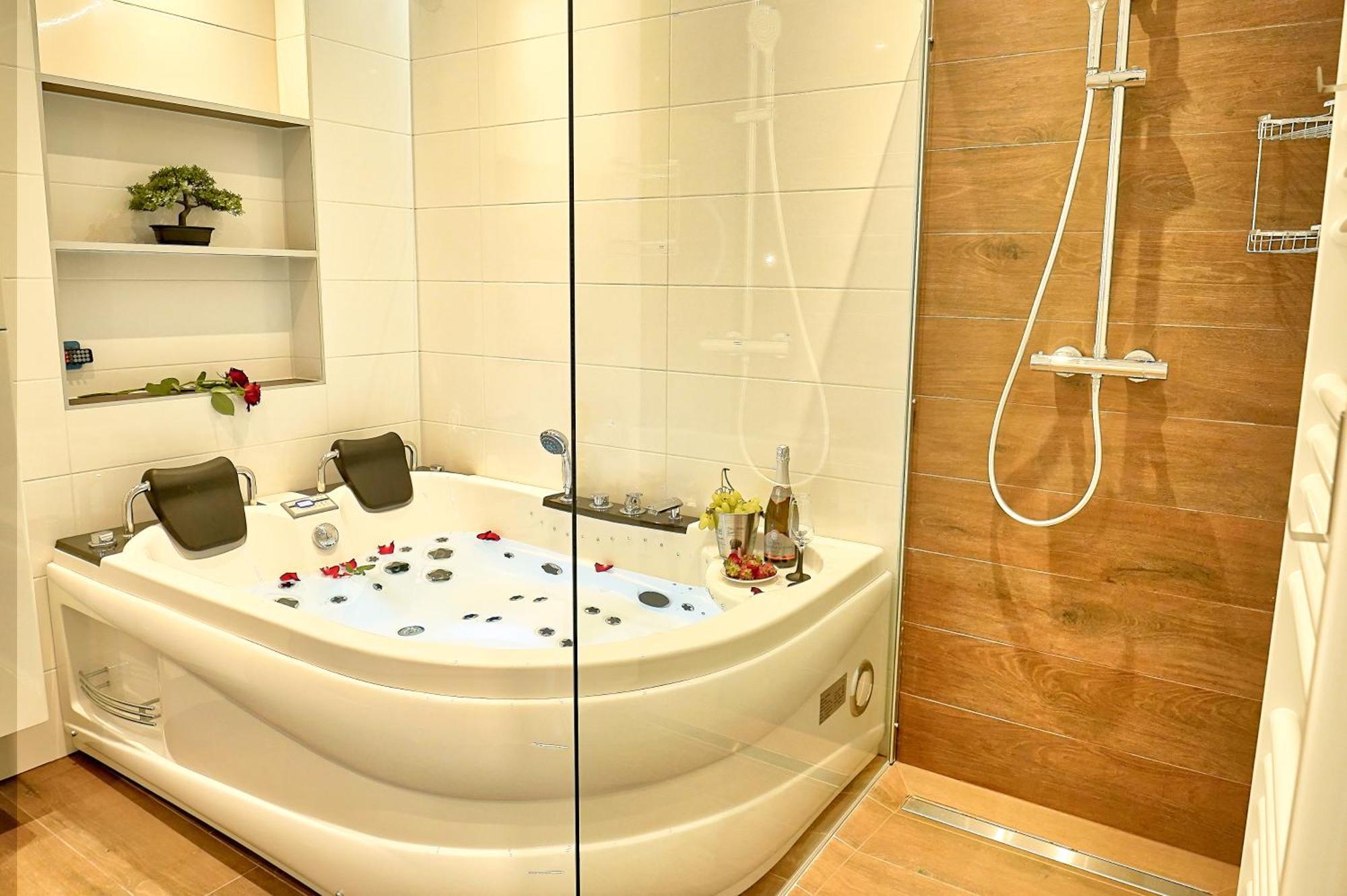 Apartment Lipa Plac *