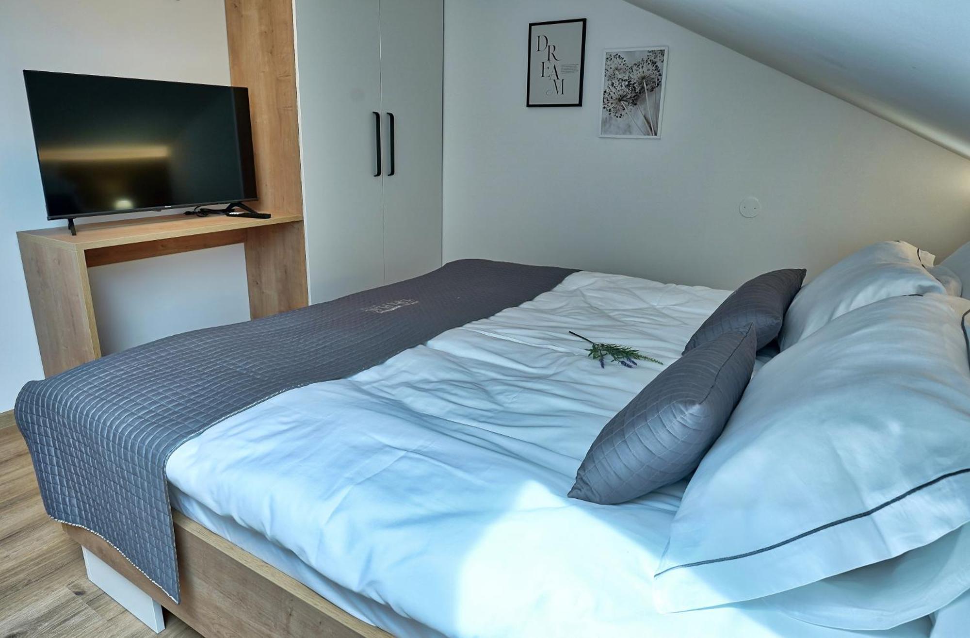 Lipa Plac Apartment Postojna
